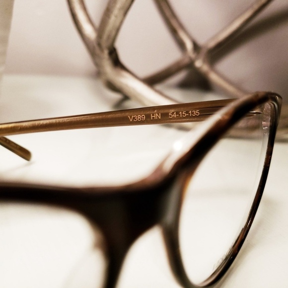 Vera Wang Women's Optical Frame. - Picture 4 of 4